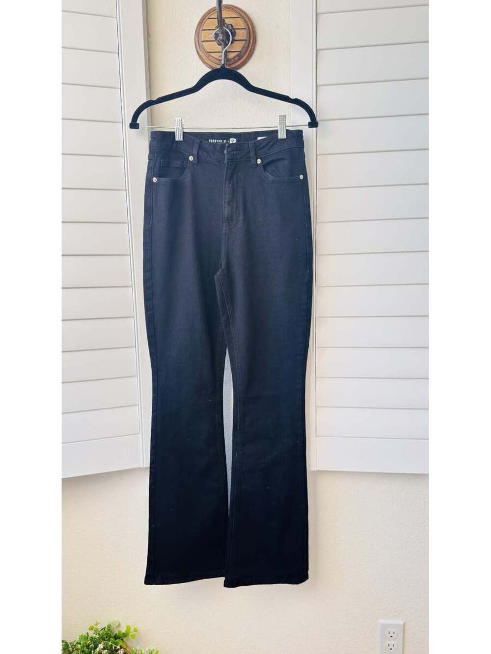 Forever 21 Mid Rise Bootcut Black Jeans Size 27